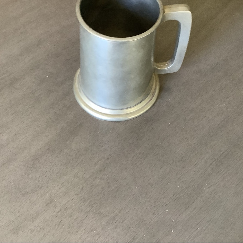Leonard Eales of Sheffield English Pewter Mug